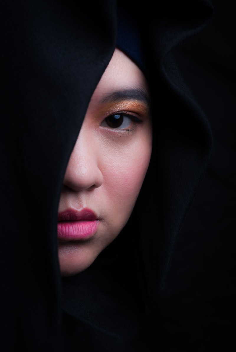 عباءة خضراء عصرية